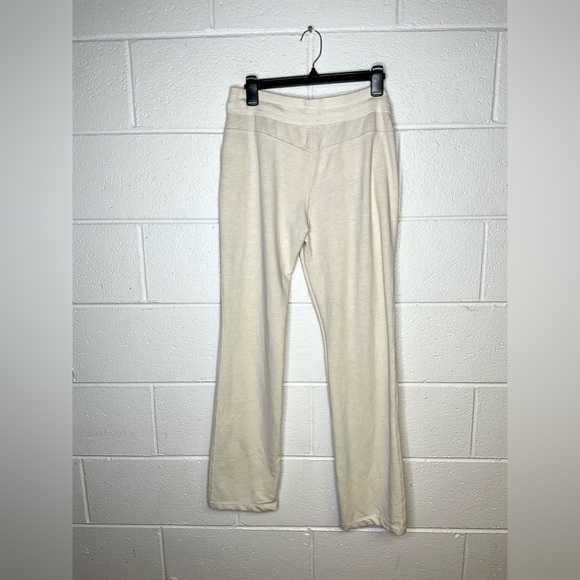 < GreenTea Y2K Cream Sweat Pants with Relaxed Fit > - Picture 3 of 3